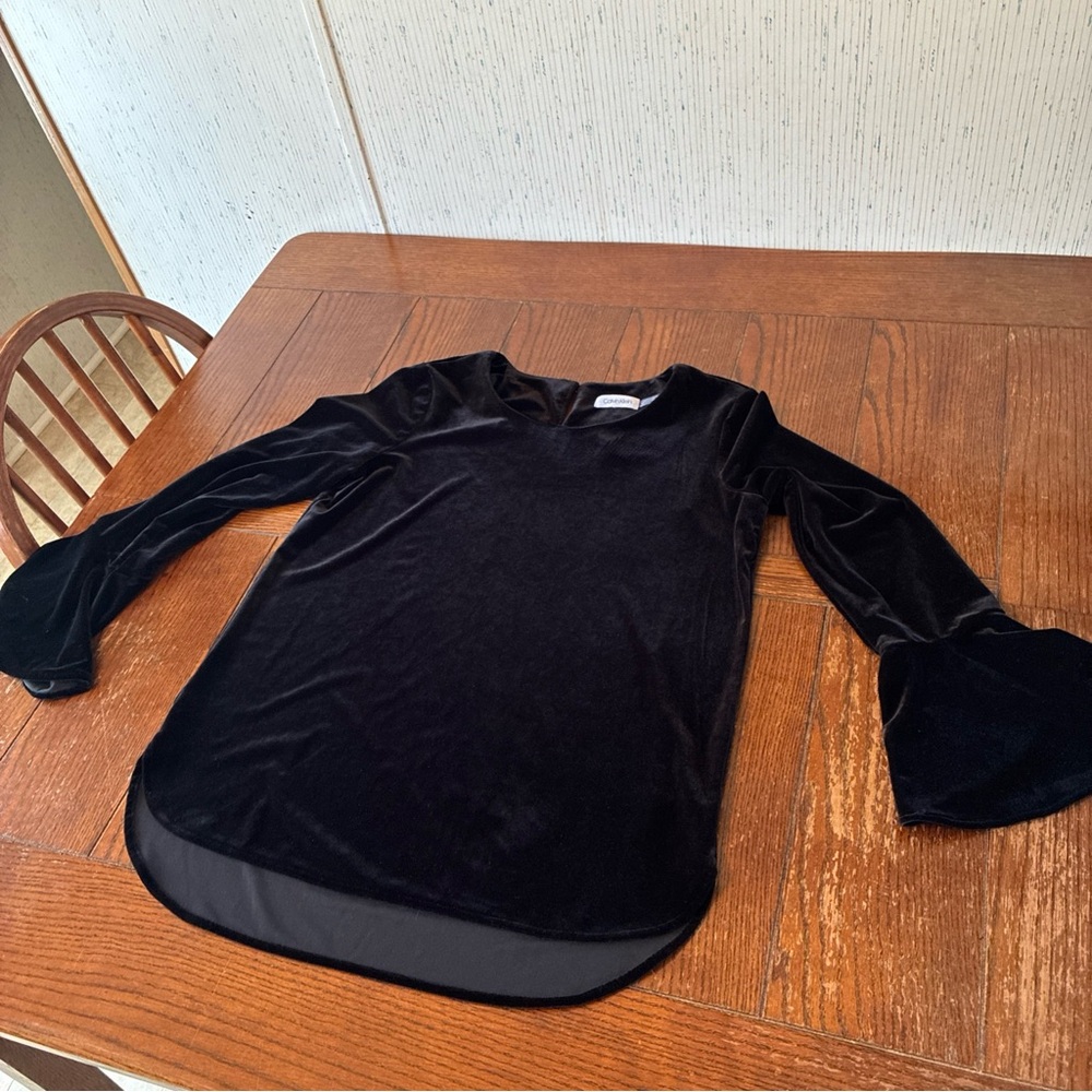Calvin Klein Top Women’s S Black Velvet Feel Blouse Flare Bell Sleeves